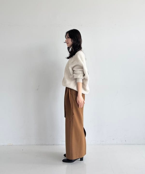 坂本 涼花さんの「BEAMS WOMEN｜ウール ジャージ リボン スカート」を使ったコーディネート