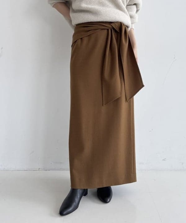 坂本 涼花さんの「BEAMS WOMEN｜ウール ジャージ リボン スカート」を使ったコーディネート