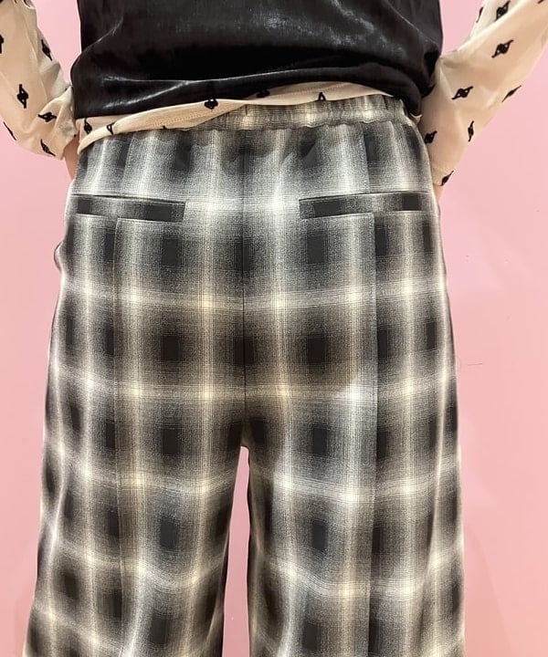 晶さんの「BEAMS WOMEN｜maturely / ベロア ジッパー トップ」を使ったコーディネート