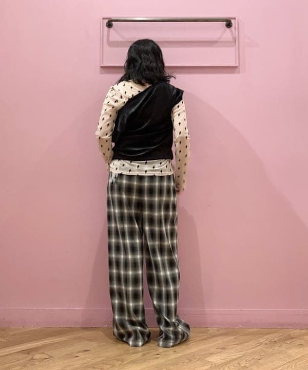 晶さんの「BEAMS WOMEN｜maturely / ベロア ジッパー トップ」を使ったコーディネート