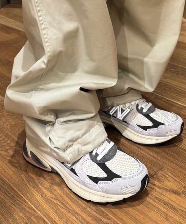 三宅 康平さんの「BEAMS WOMEN｜ABLE CARRY / Daily Plus Cordura re/cor 1000D Black」を使ったコーディネート