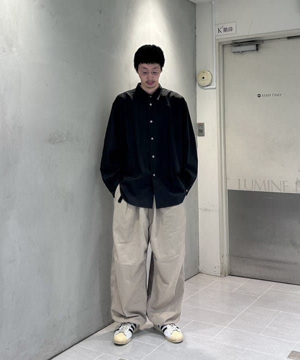 rogiさんの「BEAMS WOMEN｜２プリーツ バルーン チノパンツ」を使ったコーディネート