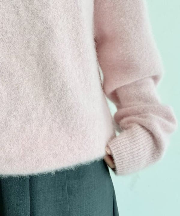 大川 美咲さんの「BEAMS WOMEN｜ヤク フォックス ロングスリーブ プルオーバーニット」を使ったコーディネート