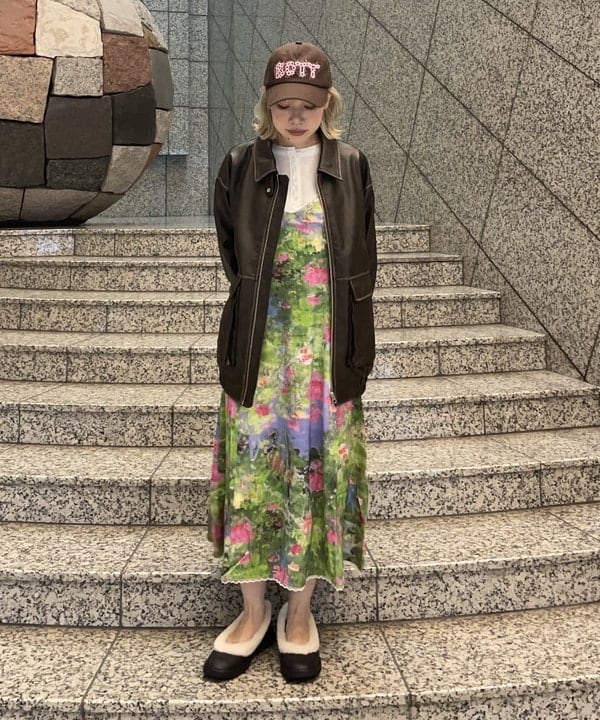 まゆちゃんさんの「BEAMS WOMEN｜UGG(R) for Ray BEAMS / ZORA LEATHER BALLET FLAT」を使ったコーディネート