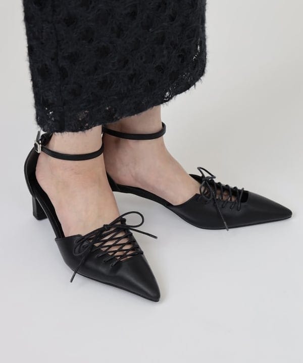 pinさんの「BEAMS WOMEN｜RBS / レースアップ パンプス」を使ったコーディネート