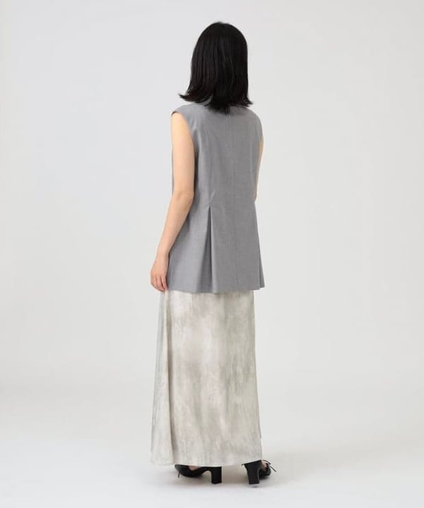 pinさんの「BEAMS WOMEN｜RBS / ヘリンボーン タック ジレ」を使ったコーディネート