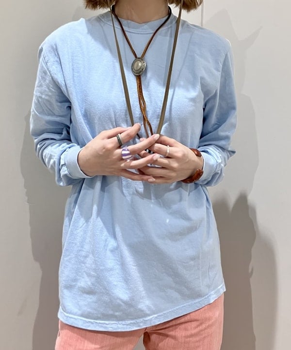 小原 もこさんの「BEAMS WOMEN｜折り畳み バケット ハット」を使ったコーディネート