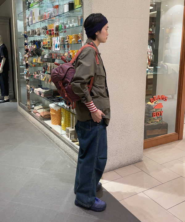 マツミヤさんの「BEAMS WOMEN｜【別注】Gramicci / デニム オーバーパンツ」を使ったコーディネート