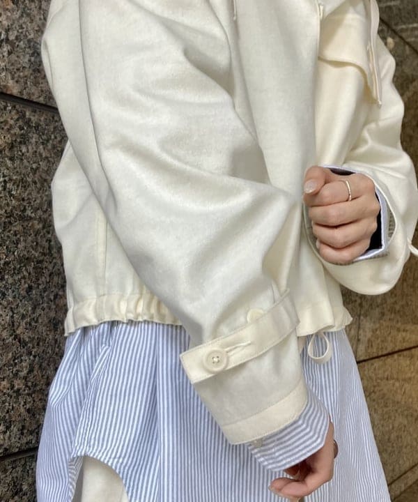 小原 もこさんの「BEAMS WOMEN｜ビッグ ボタンダウン シャツ」を使ったコーディネート