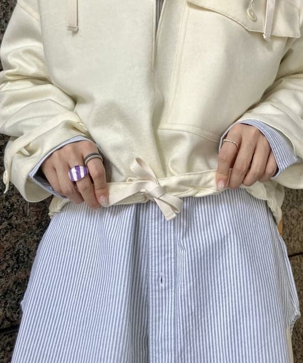 小原 もこさんの「BEAMS WOMEN｜ビッグ ボタンダウン シャツ」を使ったコーディネート