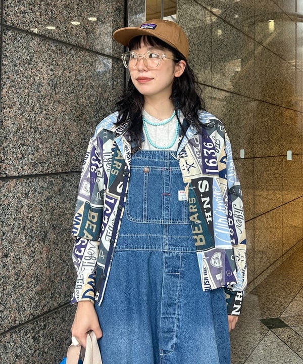 ばるたんさんの「BEAMS WOMEN｜ペナント プリント シャツ」を使ったコーディネート