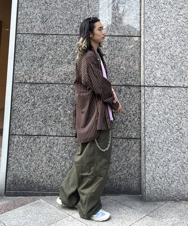 菊田 悠さんの「BEAMS WOMEN｜ワイドフィット バックジップ シャツ」を使ったコーディネート