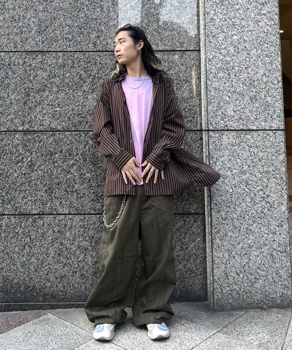 菊田 悠さんの「BEAMS WOMEN｜ワイドフィット バックジップ シャツ」を使ったコーディネート