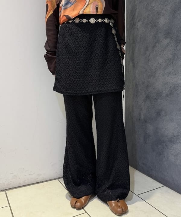 シロヤマさんの「BEAMS WOMEN｜レース スカート セット フレア パンツ」を使ったコーディネート