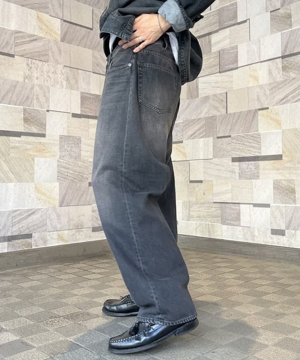 久保田 耀さんの「ワイドストレート デニムパンツ」を使ったコーディネート