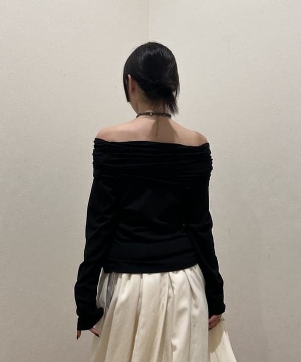 大槻 まひろさんの「BEAMS WOMEN｜ドライギャバジン ６ボタン ダブルジャケット」を使ったコーディネート