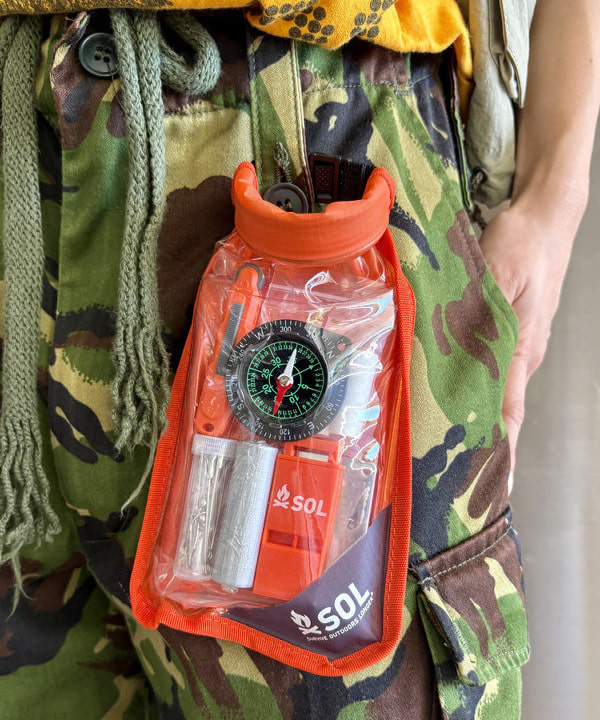 みりさんの「マウンテン パーカー ベスト」を使ったコーディネート