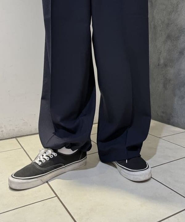 植木 竜也さんの「BEAMS WOMEN｜【別注】FRED PERRY / SINGLE TIP RELAX PIQUE TEXTURE SHIRT」を使ったコーディネート