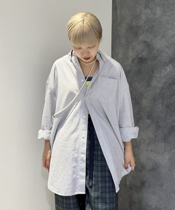 yokoyama shionさんの「BEAMS WOMEN｜ビッグ ボタンダウン シャツ」を使ったコーディネート