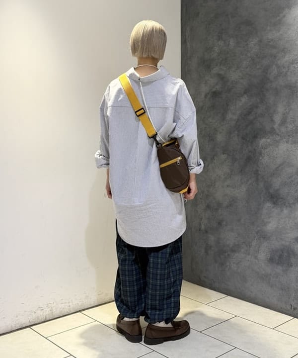 yokoyama shionさんの「BEAMS WOMEN｜ビッグ ボタンダウン シャツ」を使ったコーディネート