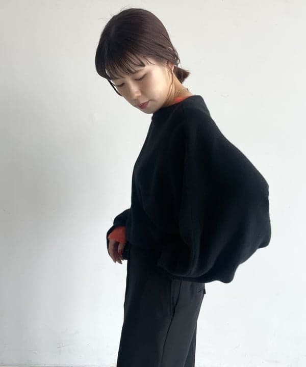 SAKAIさんの「BEAMS WOMEN｜	クロップド 2WAY ニット」を使ったコーディネート