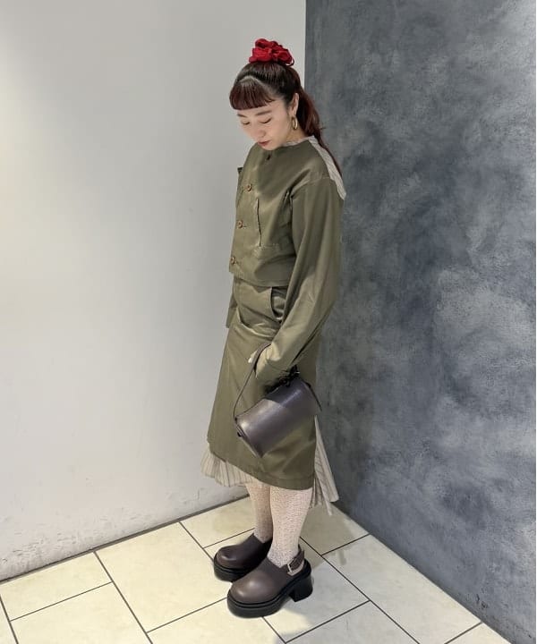 庭野 優紀さんの「BEAMS WOMEN｜YAHKI / YH-740 HAND BAG」を使ったコーディネート