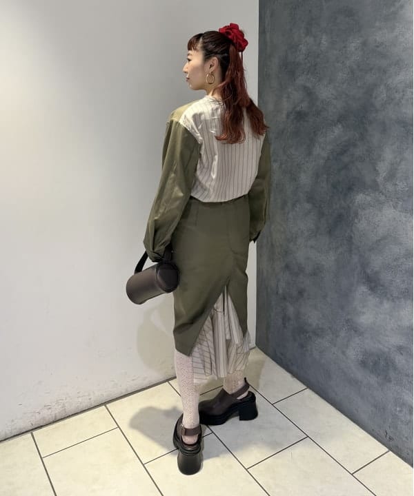 庭野 優紀さんの「BEAMS WOMEN｜YAHKI / YH-740 HAND BAG」を使ったコーディネート