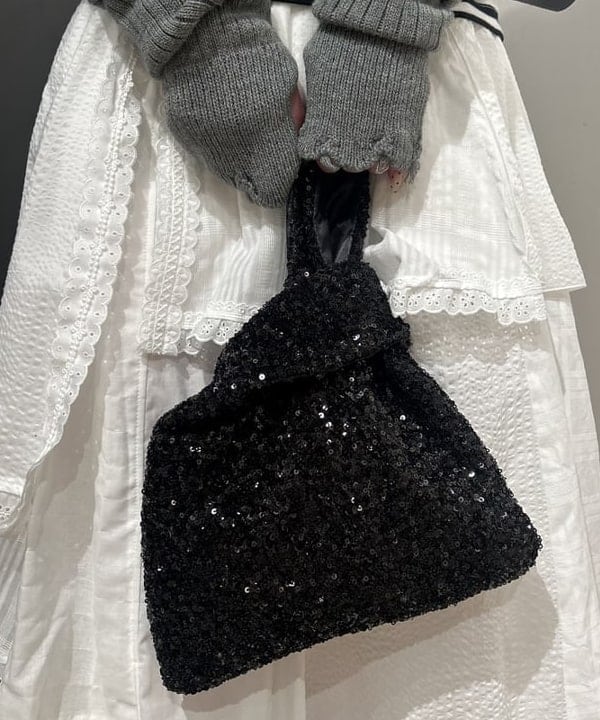 ando naoさんの「BEAMS WOMEN｜スパンコール バッグ」を使ったコーディネート