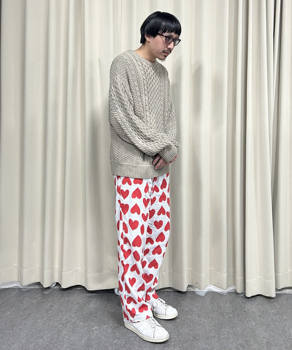 及川 晃さんの「BEAMS WOMEN｜ワイドショートフィット アランニット」を使ったコーディネート