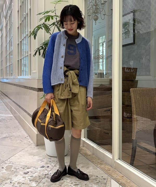 み　う　ちさんの「BEAMS WOMEN｜モヘア クレイジー カーディガン」を使ったコーディネート