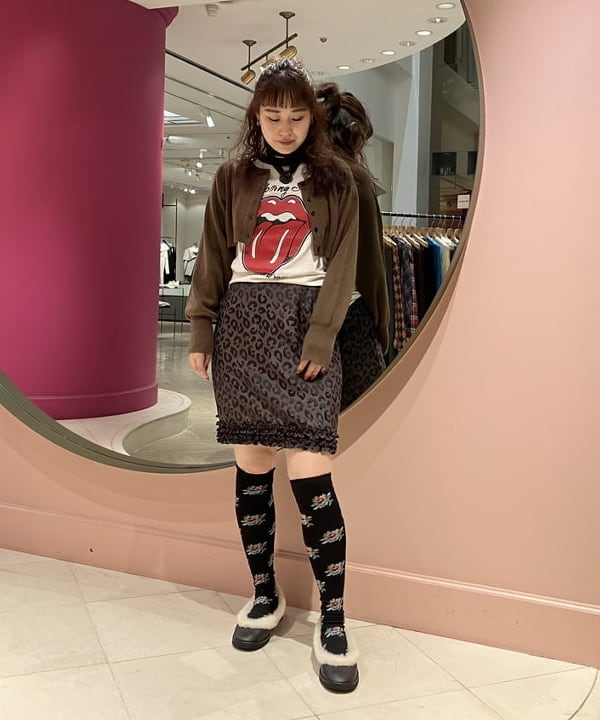 渡邊 舞さんの「BEAMS WOMEN｜UGG(R) for Ray BEAMS / ZORA LEATHER BALLET FLAT」を使ったコーディネート