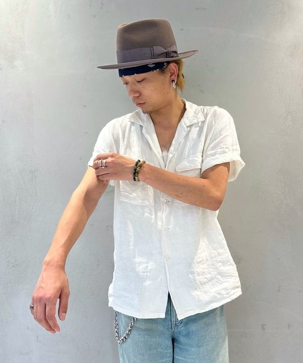 三宅 雄平さんの「BEAMS WOMEN｜Open Collar 1/40 Linen」を使ったコーディネート