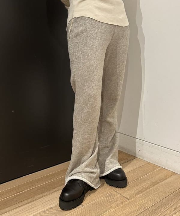 ando naoさんの「BEAMS WOMEN｜maturely / グリッター ジッパー パンツ」を使ったコーディネート