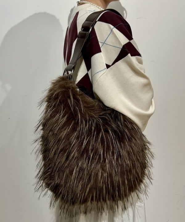 早川 萌子さんの「BEAMS WOMEN｜【別注】FRED PERRY / ARGYLE JUMPER」を使ったコーディネート