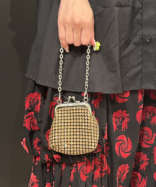 ando naoさんの「BEAMS WOMEN｜blicenscell / ビジュー バッグ」を使ったコーディネート