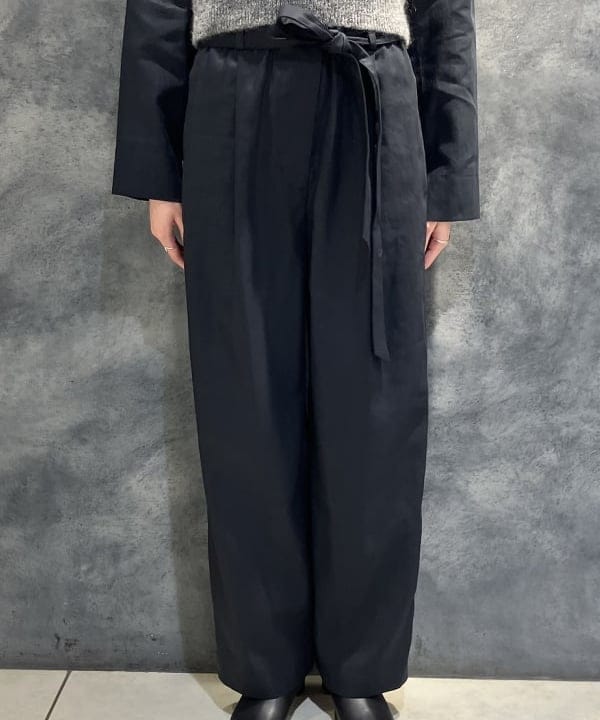 nodokaさんの「BEAMS WOMEN｜スキッパー ギャバ ジャンプスーツ」を使ったコーディネート