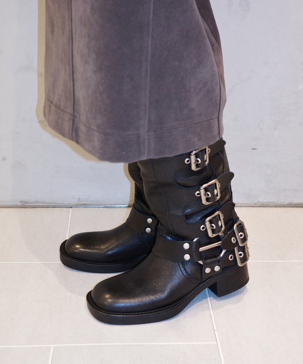 Joさんの「BEAMS WOMEN｜チェック フリル ブレード シャツ」を使ったコーディネート