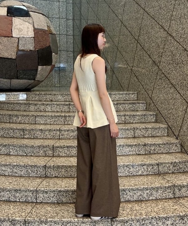 はやしあかねさんの「BEAMS WOMEN｜RBS / リブ キリカエ ベスト」を使ったコーディネート