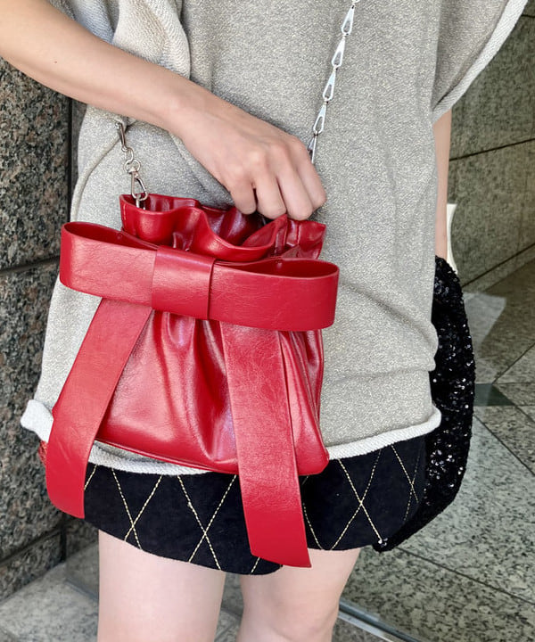 森本 理絵さんの「BEAMS WOMEN｜maturely / グリッターミニワンピース」を使ったコーディネート