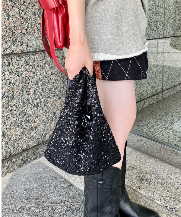 森本 理絵さんの「BEAMS WOMEN｜maturely / グリッターミニワンピース」を使ったコーディネート