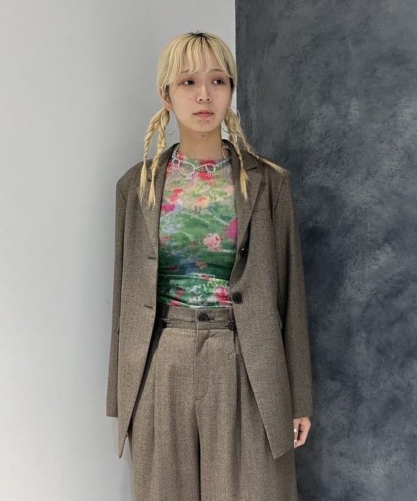 シマダリツコさんの「BEAMS WOMEN｜RBS / ヘリンボーン 2ボタン ジャケット」を使ったコーディネート