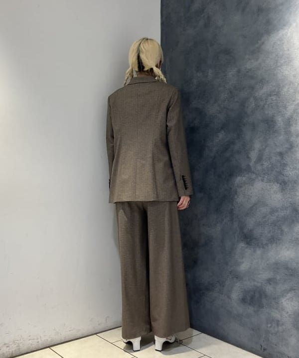 シマダリツコさんの「BEAMS WOMEN｜RBS / ヘリンボーン 2ボタン ジャケット」を使ったコーディネート