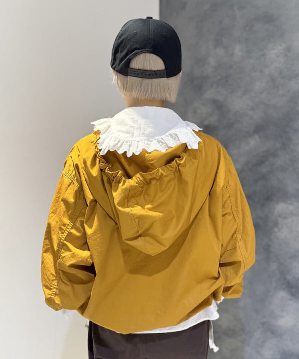 yokoyama shionさんの「BEAMS WOMEN｜ワイド チノ パンツ」を使ったコーディネート