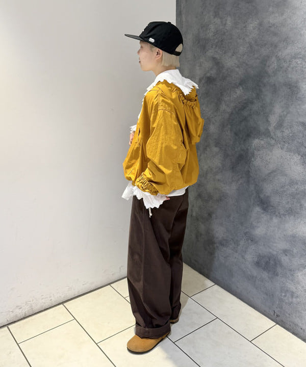 yokoyama shionさんの「BEAMS WOMEN｜ワイド チノ パンツ」を使ったコーディネート