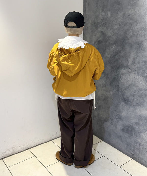 yokoyama shionさんの「BEAMS WOMEN｜ワイド チノ パンツ」を使ったコーディネート