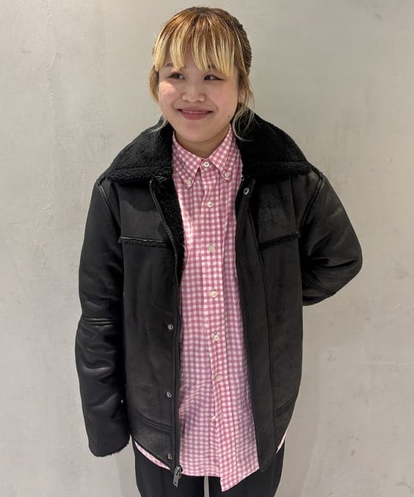 大石彩可さんの「BEAMS WOMEN｜UGG(R) for Ray BEAMS / THAYDEN LUXEFLUFF JACKET」を使ったコーディネート