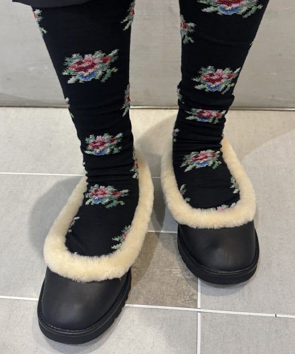 大石彩可さんの「BEAMS WOMEN｜UGG(R) for Ray BEAMS / THAYDEN LUXEFLUFF JACKET」を使ったコーディネート