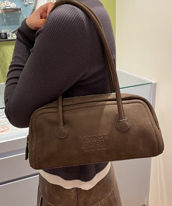 ゆいさんの「BEAMS WOMEN｜フェイクレザー プリーツ ミニ スカート」を使ったコーディネート