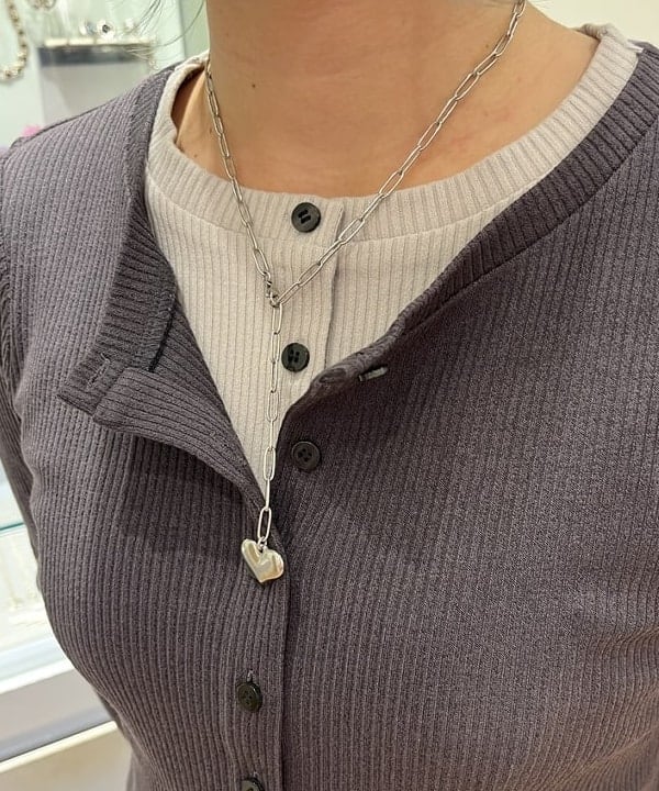 ゆいさんの「BEAMS WOMEN｜フェイクレザー プリーツ ミニ スカート」を使ったコーディネート