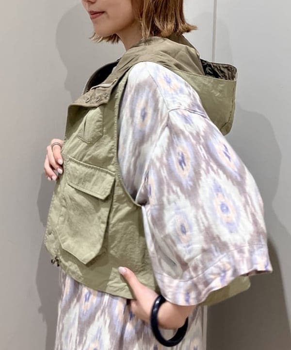 小原 もこさんの「BEAMS WOMEN｜BUZZ RICKSON'S × BEAMS BOY / チノパンツ」を使ったコーディネート